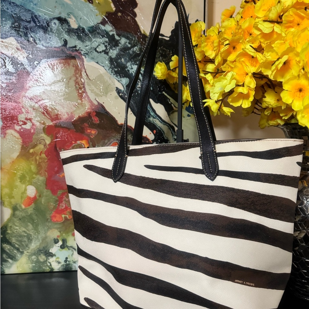 Dooney & Bourke Zebra Stripe Tote - Black and Brown / NWOT - Picture 10 of 10